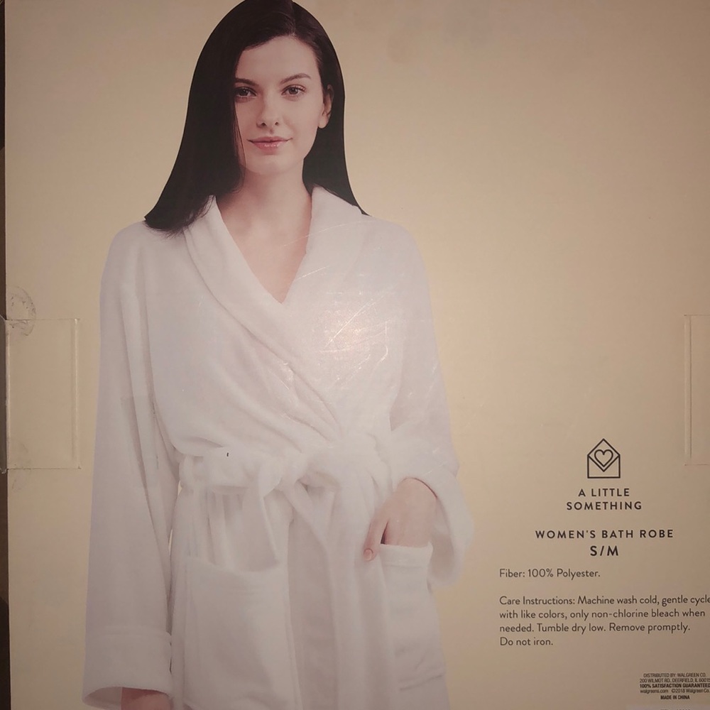 A Little Something Women’s Bath Robe